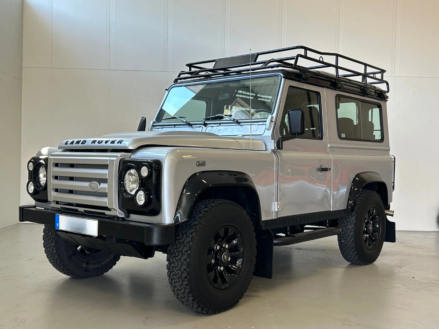 Land Rover Defender 90